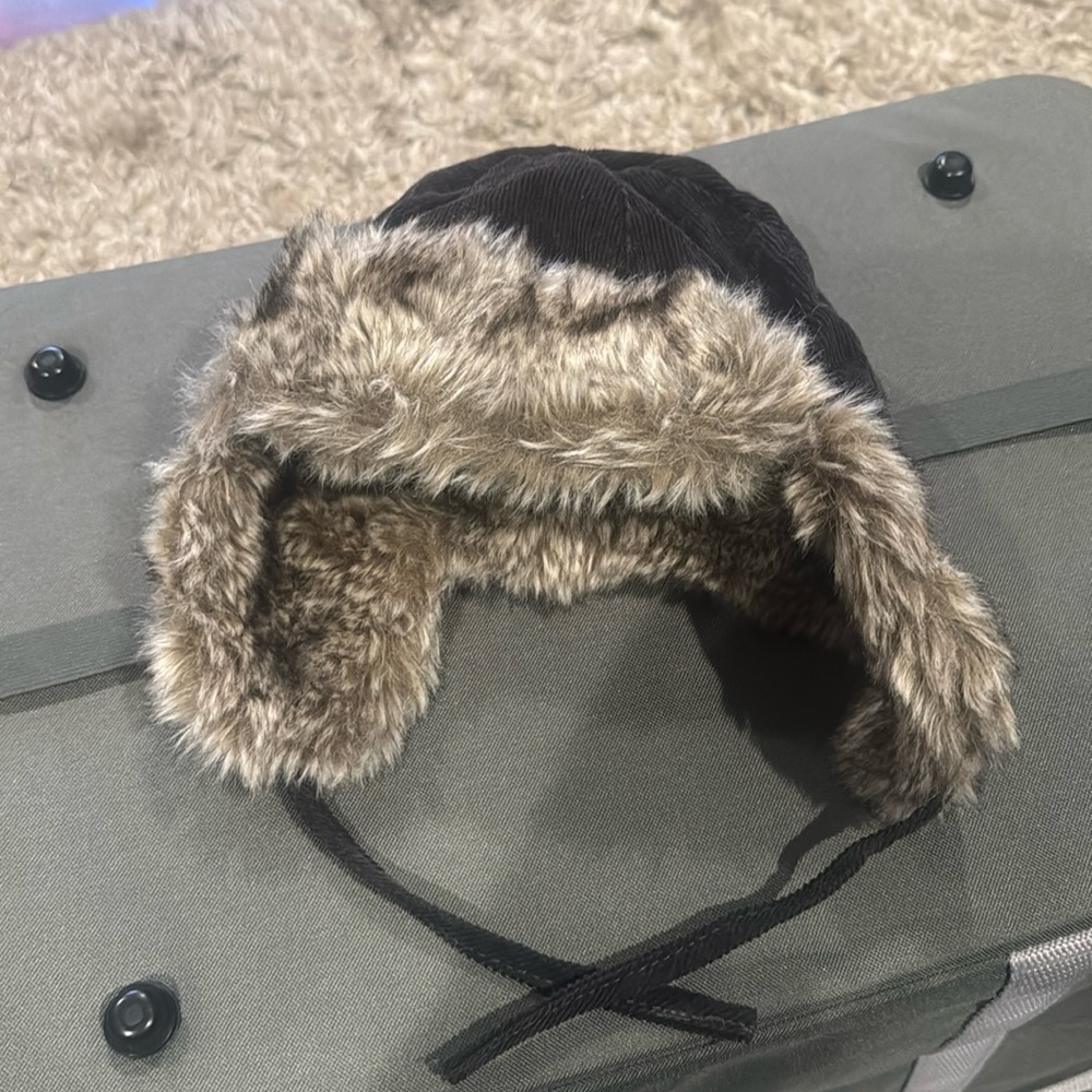 H&M 6-9 Mon warm hat used once corduroy outside and fleece inside